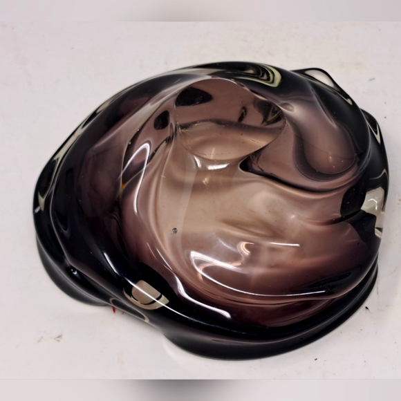 Amethyst Art Glass Dish - Picture 4 of 4